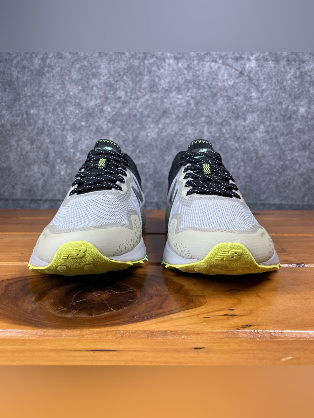 New Balance Fresh Foam Arishi Trail Womens 10 D Wide Gray Running Shoes WTARISS1 - Picture 7 of 15